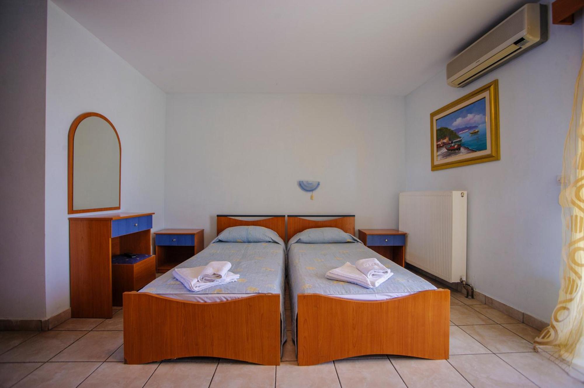Hotel Europa Olympiaki Akti Bagian luar foto